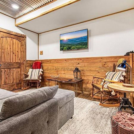 Cherry Log Summit Cabin By Bk Stays - Family Friendly - Playground - Game Room - Jacuzzi - Amazing Mountain Views 外观 照片