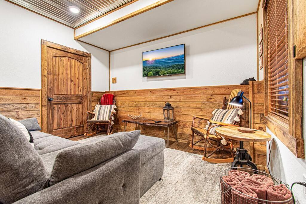 Cherry Log Summit Cabin By Bk Stays - Family Friendly - Playground - Game Room - Jacuzzi - Amazing Mountain Views 外观 照片