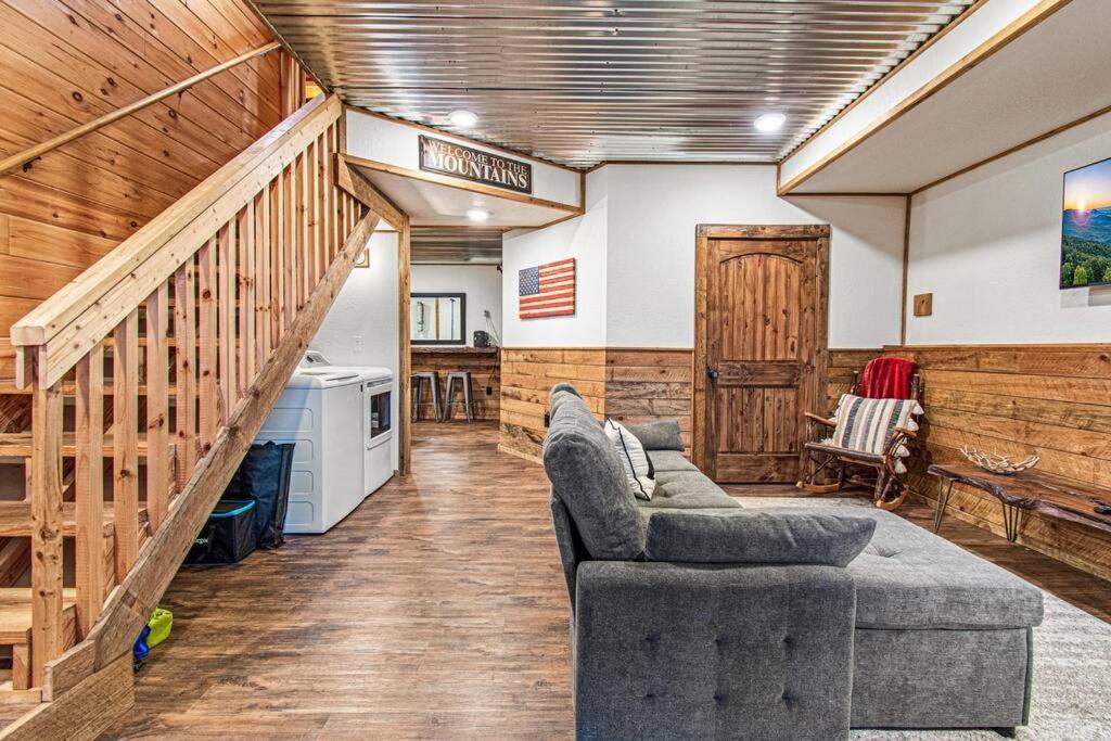 Cherry Log Summit Cabin By Bk Stays - Family Friendly - Playground - Game Room - Jacuzzi - Amazing Mountain Views 外观 照片