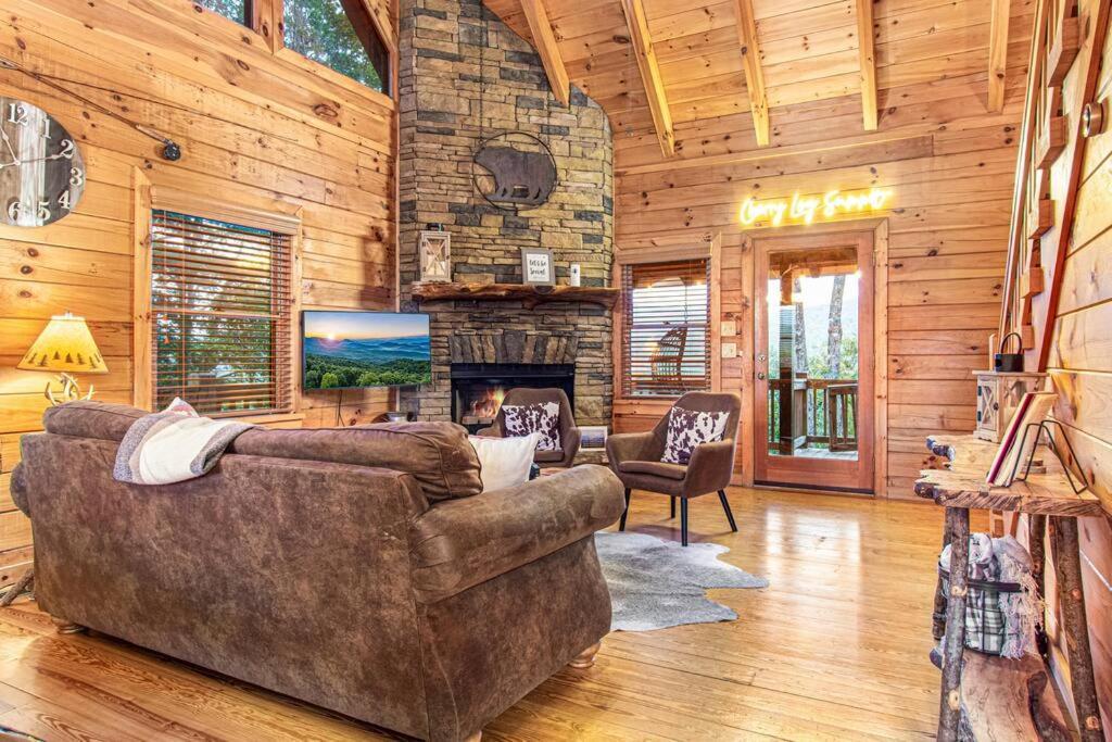Cherry Log Summit Cabin By Bk Stays - Family Friendly - Playground - Game Room - Jacuzzi - Amazing Mountain Views 外观 照片
