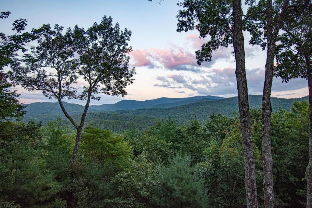 Cherry Log Summit Cabin By Bk Stays - Family Friendly - Playground - Game Room - Jacuzzi - Amazing Mountain Views 外观 照片