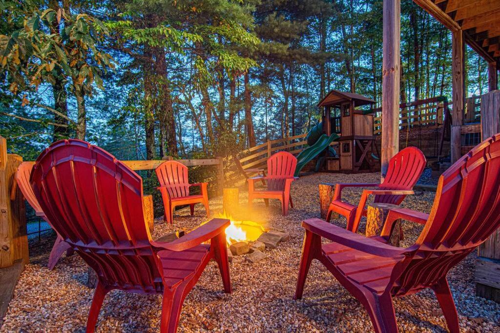 Cherry Log Summit Cabin By Bk Stays - Family Friendly - Playground - Game Room - Jacuzzi - Amazing Mountain Views 外观 照片